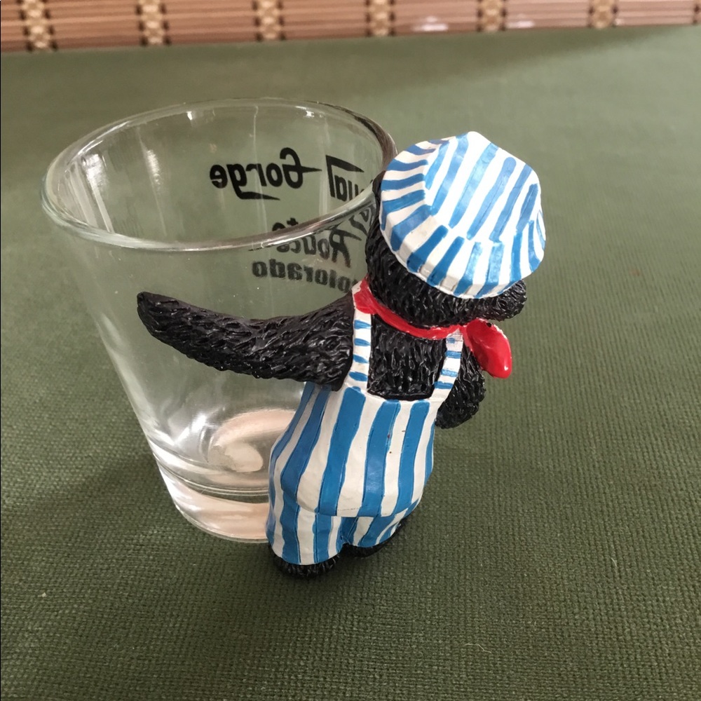 Super Cute Vintage Souvenir Shot Glasses - Picture 5 of 6